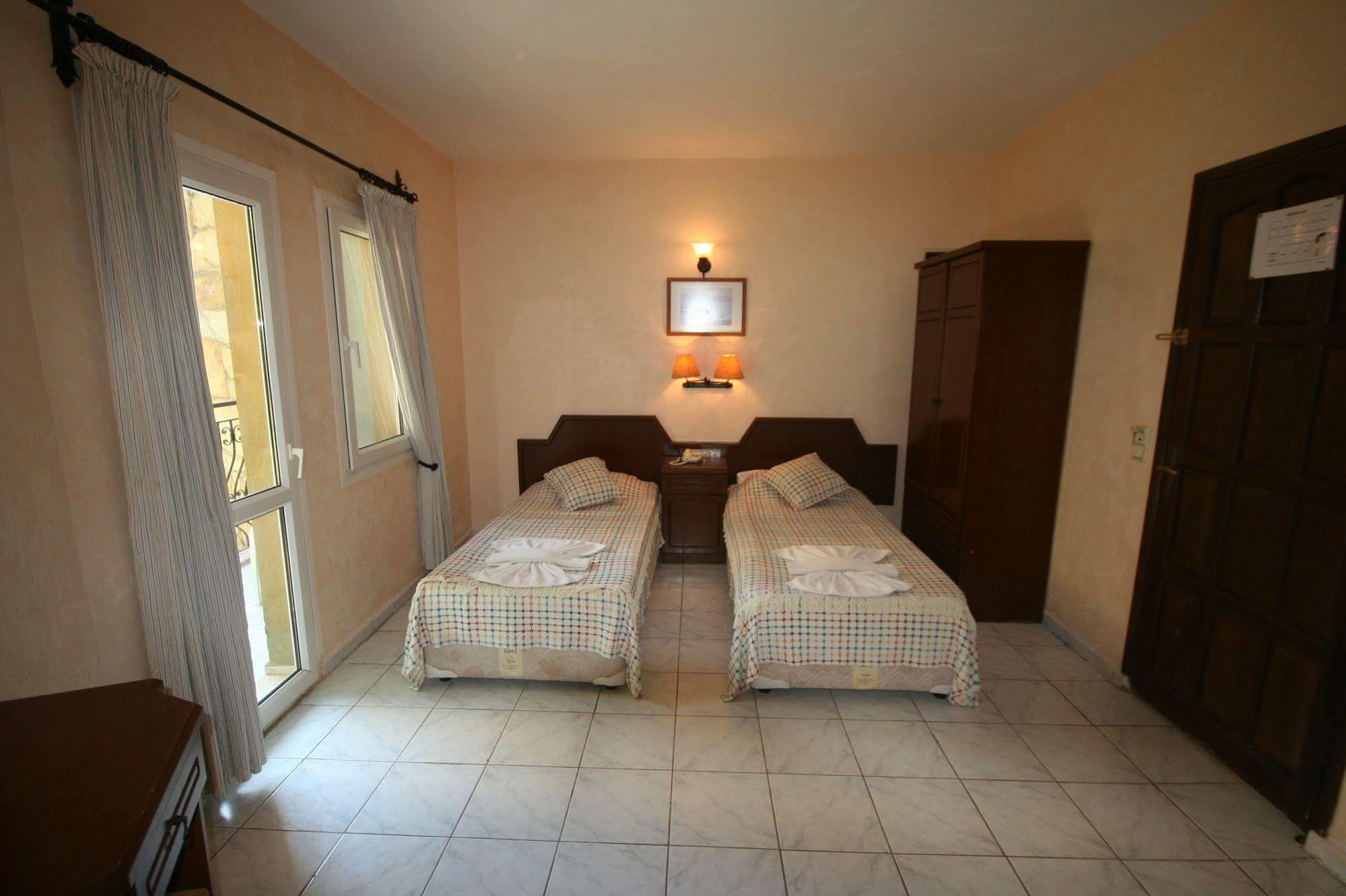 Cypriot Hotel Oludeniz Exterior photo
